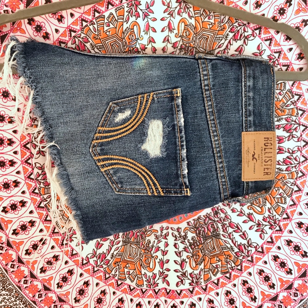 🏝 Distressed & Faded High Waist Demin Jean Shorts